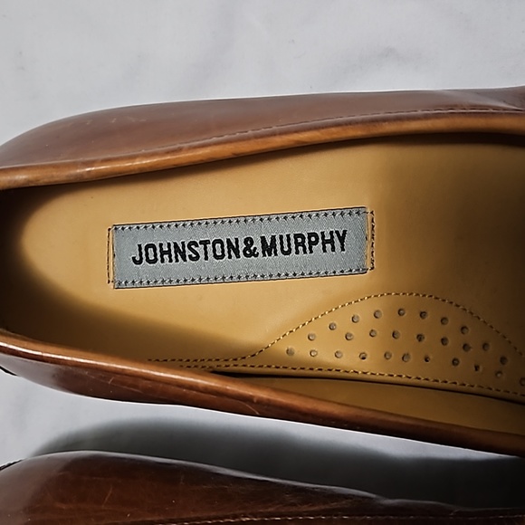 Johnston and Murphy two-tone tassel loafers. - Picture 4 of 8